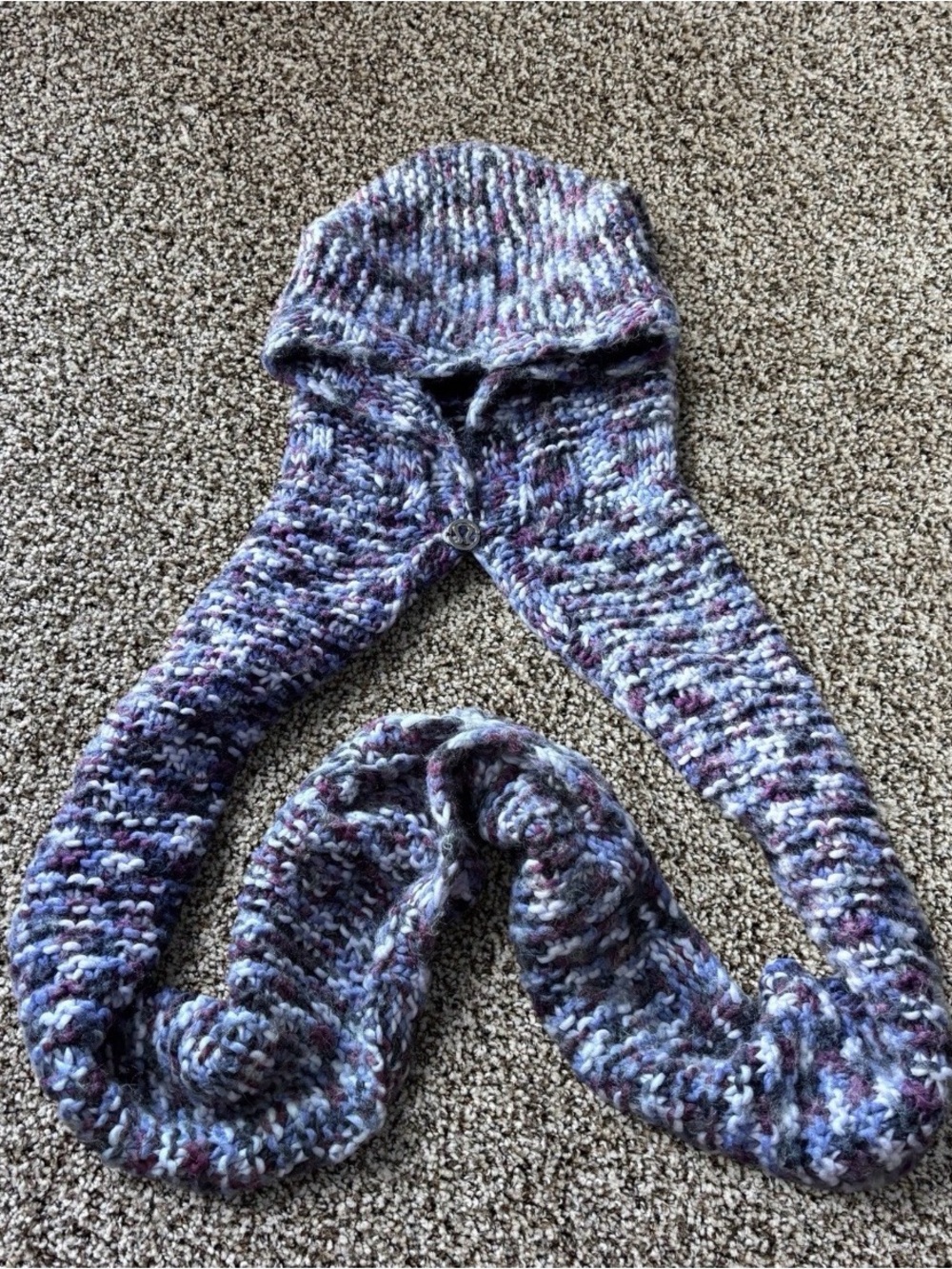 Lululemon - Hickey Hider wool infinity hooded scarf